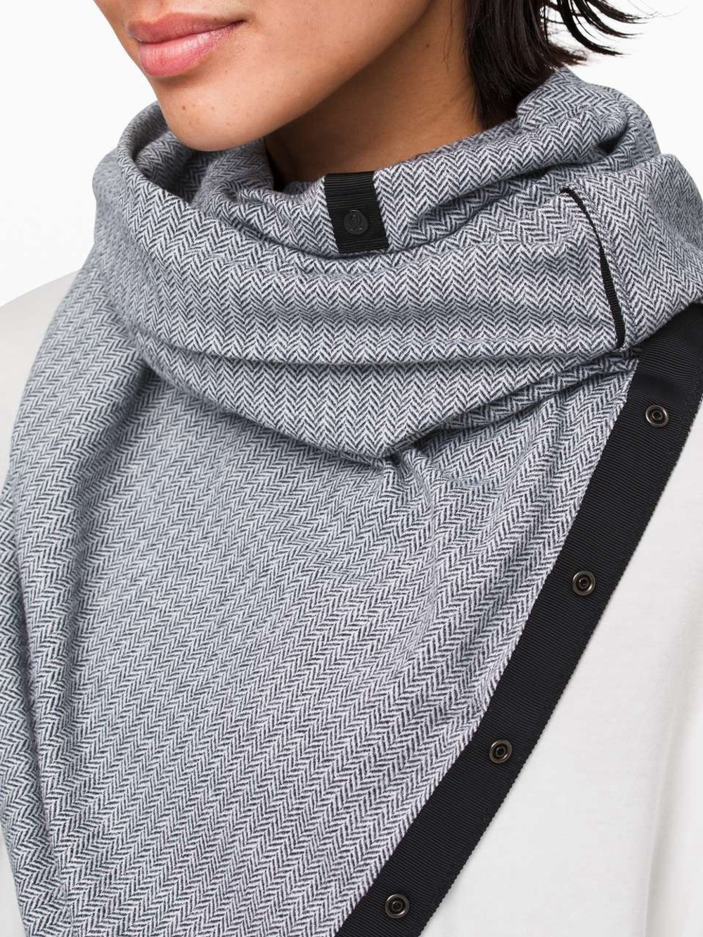 Lululemon - Scarf Vinyasa Herringbone